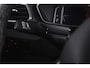 Volkswagen T-Cross 1.0 TSI 116 PK Style | Beats | Dig. Cockpit | Adapt. Cruise | Stoelverw. | PDC | Camera | NAV + App. Connect | ECC | Trekhaak | LM 17" |