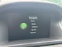 Volvo V70 2.0 D2 Classic Edition 1e eigenaar! Lederen bekleding, Cruise control, Climate control, Verwarmde stoelen voor, Verwarmde voorruit, Trekhaak, Dual-Xenon adaptief, Sensus Pro met Volvo on Call