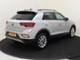 Volkswagen T-Roc 1.0 TSI Life | Achteruitrijcamera | Adaptieve cruise control | Keyless | Lane assist | Airco | Parkeersassistent | Carplay |