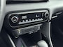 Toyota Yaris 1.5 Hybrid 115 Dynamic | Apple Carplay / Android Auto | Dodehoek detectie | Parkeersensoren voor/achter | Stoel-/stuurverwarming | Adaptive Cruise | Clima | Keyless | Camera | 16 inch