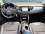 Kia Niro Hybrid 1.6 GDi Design Edition 1e Eigenaar,Trekhaak,Pano,Camera,Carplay,Stoelverw-Stuurverw,Halfleder,Lm velgen,Dealer Onderhouden,Rijstrooksensor,N.A.P,Apk tot 11-2026