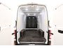 Volkswagen Crafter 2.0 TDI L3H3 | Automaat | Airco | Camera | 3 Zits | Cruise | Carplay | Trekhaak | Parkeersens.