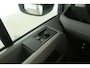 Volkswagen Crafter 2.0 TDI L3H3 | Automaat | Airco | Camera | 3 Zits | Cruise | Carplay | Trekhaak | Parkeersens.