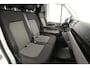 Volkswagen Crafter 2.0 TDI L3H3 | Automaat | Airco | Camera | 3 Zits | Cruise | Carplay | Trekhaak | Parkeersens.