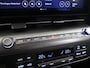 Hyundai Kona Electric Comfort 65.4 kWh | SOH 97% | Nieuw Model | Navigatie | Camera | Apple CarPlay/Android Auto | DAB | Adaptieve Cruise Control | LED | Sfeerverlichting | Vehicle to Load | Warmtepomp |