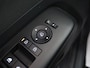 Hyundai Kona Electric Comfort 65.4 kWh | SOH 97% | Nieuw Model | Navigatie | Camera | Apple CarPlay/Android Auto | DAB | Adaptieve Cruise Control | LED | Sfeerverlichting | Vehicle to Load | Warmtepomp |