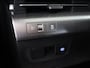 Hyundai Kona Electric Comfort 65.4 kWh | SOH 97% | Nieuw Model | Navigatie | Camera | Apple CarPlay/Android Auto | DAB | Adaptieve Cruise Control | LED | Sfeerverlichting | Vehicle to Load | Warmtepomp |