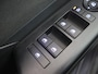 Hyundai Kona Electric Comfort 65.4 kWh | SOH 97% | Nieuw Model | Navigatie | Camera | Apple CarPlay/Android Auto | DAB | Adaptieve Cruise Control | LED | Sfeerverlichting | Vehicle to Load | Warmtepomp |
