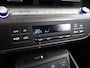 Hyundai Kona Electric Comfort 65.4 kWh | SOH 97% | Nieuw Model | Navigatie | Camera | Apple CarPlay/Android Auto | DAB | Adaptieve Cruise Control | LED | Sfeerverlichting | Vehicle to Load | Warmtepomp |