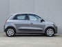 Renault Twingo Z.E. R80 Collection / SOH 94% / Dealer onderhouden / Airco / Navigatie via Apple Carplay of Android Auto / Cruise control / Parkeersensoren achter / Lichtmetalen wielen 15“ / Elektrische ramen voor /