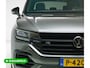 Volkswagen Touareg 3.0 TSi 4MOTION R-line 462 PK | Panoramadak | Luchtvering | Leer | Travel Assist | El.verstelbare stoel met geheugen, Wegklapbare trekhaak, Stoel- stuurverwarming, Keyless, Sfeerverlichting