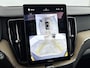 Volvo XC60 T6 Recharge Plus Dark | 19" Allseason | Panoramadak | Head-Up | 360 Camera | Trekhaak | Harman Kardon | Elektr. verst. Stoelen | Stoel/Stuurverwarming |