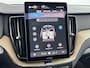 Volvo XC60 T6 Recharge Plus Dark | 19" Allseason | Panoramadak | Head-Up | 360 Camera | Trekhaak | Harman Kardon | Elektr. verst. Stoelen | Stoel/Stuurverwarming |