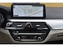 BMW 5-Serie 530e High Executive * Comfortstoelen * Glazendak * Adaptive LED * Comforttoegang *