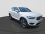 Volvo XC40 1.5 T5 Recharge Business Pro | NL-Auto | Automaat | Plug-In Hybride | Navigatie | 360 Graden Camera | Climate Control | Adaptieve Cruise Control | Stuurwiel en Stoel Verwarming | Elektrische Achterklep | Trekhaak Elektrisch Wegklapbaar | 1e Eigenaar |