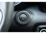 Toyota Yaris 1.5 Hybrid 115 Dynamic Limited Automaat 116pk | Dodehoek detectie | Parkeersensoren vóór & achter | Voorstoelen verwarmd |
