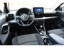 Toyota Yaris 1.5 Hybrid 115 Dynamic Limited Automaat 116pk | Dodehoek detectie | Parkeersensoren vóór & achter | Voorstoelen verwarmd |