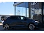 Toyota Yaris 1.5 Hybrid 115 Dynamic Limited Automaat 116pk | Dodehoek detectie | Parkeersensoren vóór & achter | Voorstoelen verwarmd |