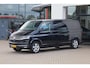 Volkswagen Transporter 2.0 TDI L2H1 28 Bulli 150PK / 110kW DSG, NL auto, 1e eigenaar dealeronderhouden en door ons geleverd, digital cockpit pro, adaptieve cruise control (ACC), achteruitrijcamera (Rear View), elektrisch verstel-, verwarm- en inklapbare buitenspiegels, verwarmbare voorstoelen, parkeersensoren voor en achter (PDC), lederen bekleding, multifunctioneel lederen stuurwiel, achterklep, zijschuifdeur rechts, LED verlichting etc.