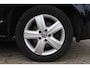 Volkswagen Transporter 2.0 TDI L2H1 28 Bulli 150PK / 110kW DSG, NL auto, 1e eigenaar dealeronderhouden en door ons geleverd, digital cockpit pro, adaptieve cruise control (ACC), achteruitrijcamera (Rear View), elektrisch verstel-, verwarm- en inklapbare buitenspiegels, verwarmbare voorstoelen, parkeersensoren voor en achter (PDC), lederen bekleding, multifunctioneel lederen stuurwiel, achterklep, zijschuifdeur rechts, LED verlichting etc.