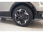 Kia Niro EV e-Niro DynamicLine 64.8 kWh 3-fase [ Navi Adapt.cruise Camera Stoel-en stuurverwarming ]