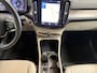 Volvo XC40 1.5 T2 Momentum Business I Leder I CarPlay I Adaptive I Elek. achterklep I Camera