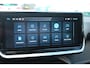 Peugeot e-208 Business | 10" HD-touchscreen met PEUGEOT i-Connect® Advanced Navigatie | 10" touchscreen met DAB+ radio en Wireless Mirror Screen (Apple CarPlay / Android Auto ) | Armsteunen portierpanelen vóór en achter in grijs Baladin