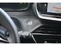 Peugeot e-208 Business | 10" HD-touchscreen met PEUGEOT i-Connect® Advanced Navigatie | 10" touchscreen met DAB+ radio en Wireless Mirror Screen (Apple CarPlay / Android Auto ) | Armsteunen portierpanelen vóór en achter in grijs Baladin
