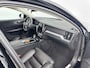 Volvo V60 T6 Recharge R-Design | 19" | Lederen bekleding | Keyless | Elektr. Achterklep | Navigatie |