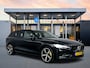 Volvo V60 T6 Recharge R-Design | 19" | Lederen bekleding | Keyless | Elektr. Achterklep | Navigatie |
