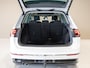 Volkswagen Tiguan 1.5 TSI ACT R-Line Highline / 150pk / Panorama dak / Trekhaak / NAP / Stoelverwarming / Voorruit verwarming /