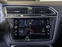 Volkswagen Tiguan 1.5 TSI ACT R-Line Highline / 150pk / Panorama dak / Trekhaak / NAP / Stoelverwarming / Voorruit verwarming /