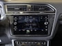 Volkswagen Tiguan 1.5 TSI ACT R-Line Highline / 150pk / Panorama dak / Trekhaak / NAP / Stoelverwarming / Voorruit verwarming /