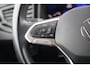 Volkswagen Polo 1.0 TSI Life Virtual 16 inch LMV Parkeersensor Carplay & Android Navigatie Adaptive Cruise Donkere Ramen