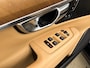 Volvo V90 T4 Inscription | 18" | Panoramadak | Head-Up | Trekhaak | Keyless | Elektr. verst. Stoelen |  DAB+ | Parkeercamera | Elektr. Achterklep
