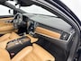 Volvo V90 T4 Inscription | 18" | Panoramadak | Head-Up | Trekhaak | Keyless | Elektr. verst. Stoelen |  DAB+ | Parkeercamera | Elektr. Achterklep