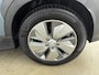 Hyundai Kona Electric EV Premium 64 kWh | Stoelverwarming & verkoeling | Achteruitrij camera | Navigatie | Adaptive cruise | Side skirts | All season banden |