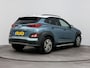 Hyundai Kona Electric EV Premium 64 kWh | Stoelverwarming & verkoeling | Achteruitrij camera | Navigatie | Adaptive cruise | Side skirts | All season banden |
