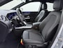 Mercedes-Benz EQA 250 Business Line | Achteruitrij Camera | Sfeerverlichting | Parkeersensoren Voor + Achter | Dodehoek Assistent | LED Koplampen