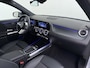 Mercedes-Benz EQA 250 Business Line | Achteruitrij Camera | Sfeerverlichting | Parkeersensoren Voor + Achter | Dodehoek Assistent | LED Koplampen