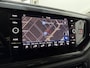 Volkswagen Polo 1.0 TSI Highline - Automaat - Navi / Bluetooth / Parksens.