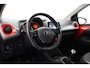 Toyota Aygo 1.0 VVT-i x-joy | Apple Carplay / Android Auto | Clima | Camera | 15 inch | Bluetooth | DAB | Privacy glas