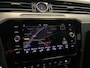 Volkswagen Passat Variant 1.5 TSI 3x R-line | TREKHAAK | LEDER | 1e-EIG |