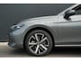Volkswagen Passat Variant Business - eHybrid | 'App-Connect' draadloze smartphone integratie | Afstandscontrolesysteem (Front Assist) | Automatische afstandsregeling (Adaptive Cruise Control)