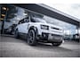 Land Rover Defender 130 3.0 P400 130 X-Dynamic SE 8-p ** Panodak ** Trekhaak ** Meridian ** Treeplanken ** URBAN ** Memory ** 23 inch ** Ventilatie