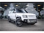 Land Rover Defender 130 3.0 P400 130 X-Dynamic SE 8-p ** Panodak ** Trekhaak ** Meridian ** Treeplanken ** URBAN ** Memory ** 23 inch ** Ventilatie