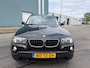BMW X3 2.0i Executive Anniversary 4X4 6-Bak 150 PK. Mooie en zeer fijn rijdende auto !!! Alle keuringen toegestaan !!
