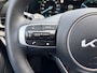 Kia Sportage 1.6 T-GDi Plug-in Hybrid AWD DynamicLine Luxury | Stoel- en stuurverwarming | Elektrisch verstelbare voorstoelen | Stoelverwarming achter | Achteruitrijcamera | Parkeersensoren voor- en achter | Apple/Android Carplay | Adaptive cruise control | Climate control