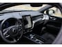 Volvo XC60 T8 Plug-in hybr. AWD Ultra Black Edit. Executive | Actieve Luchtvering met FOUR-C | Extra getint glas achter | Nappa leder met ventilatie | Google Maps Navigatie | Visual Park Assist | Bowers & Wilkins audiosysteem | Massagefunctie voorstoelen | 21" 5-V Spaaks Glossy Black / Diamond Cut velgen met 255/40 R21 banden