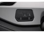 Volkswagen ID.3 Pro 59 kWh 204PK / 150kW, elektrisch verstelbare ErgoActive bestuurdersstoel met geheugen- en massagefunctie, achteruitrijcamera (Rear View), navigatie 19" 'Wellington' LMV, keyless entry, adaptieve cruise control (ACC) met Travel Assist, privacy glas, parkeerassistent (Park Assist), verwarmbare voorstoelen, verwarmbaar multifunctioneel lederen stuurwiel, draadloze telefoonlader, Android Auto & Apple Carplay etc.